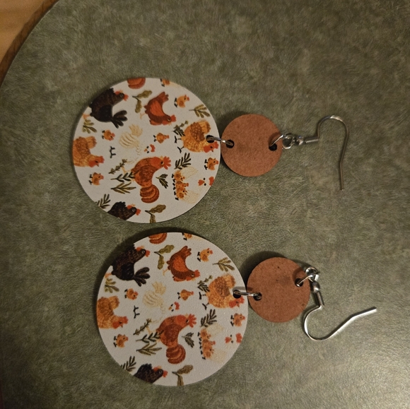 3 Pairs Of Earrings, 1 Floral And 2 Chickens🐓🌷 - Picture 1 of 3